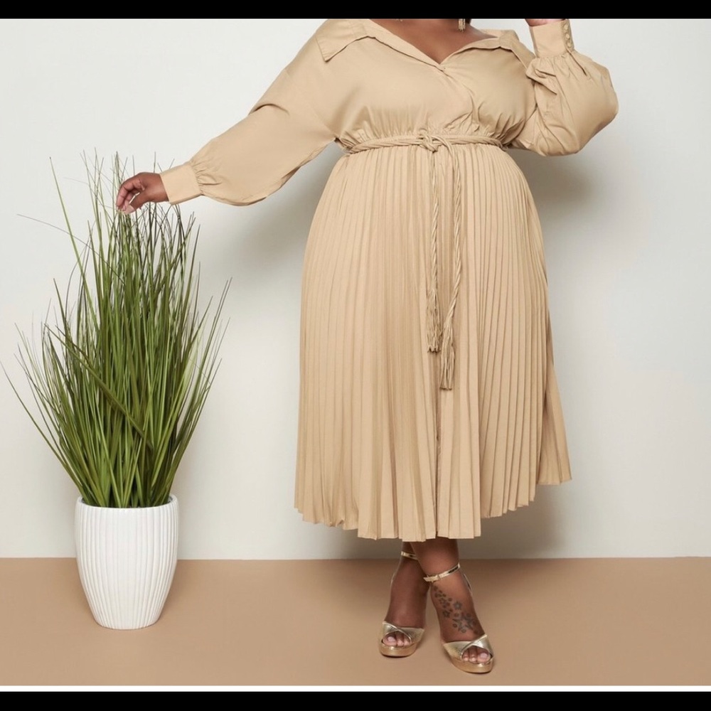 Nude dress/ plus size